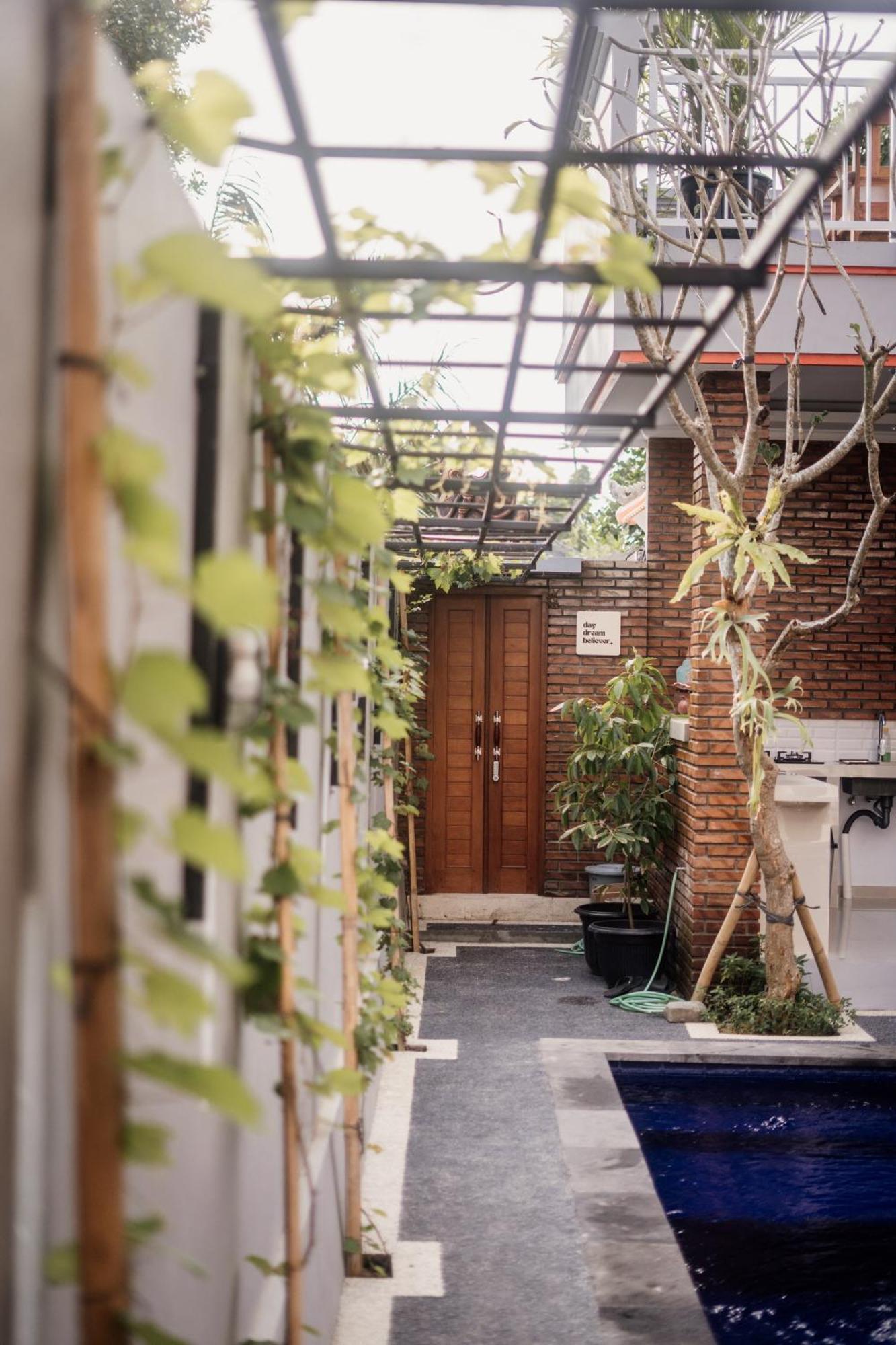 Pondok Yogi Guest House Canggu ภายนอก รูปภาพ